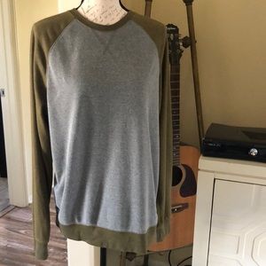 Levi’s Pullover Sweatshirt